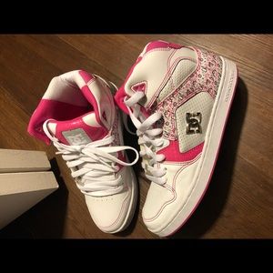 DC shoes